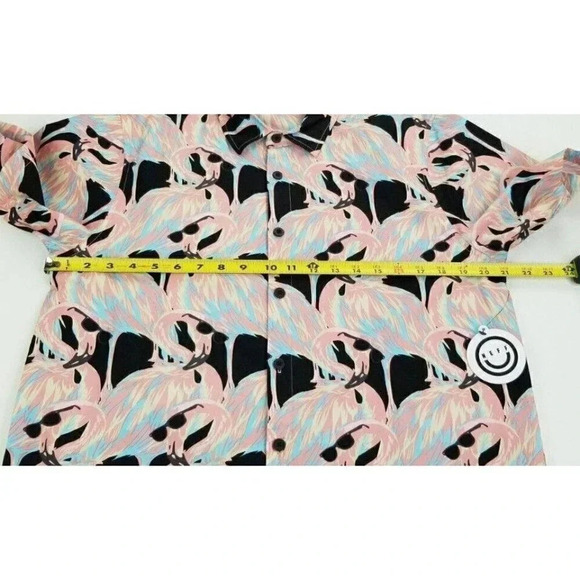 Neff Size Small Men's Pink Flamingo Sunglass Short Sleeve Logo Tag Cotton Shirt - Picture 2 of 11